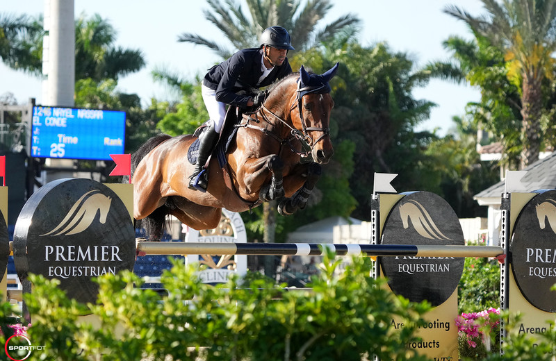 Nayel Nassar (EGY) et EL CONDE (né F.B.I. PL, Filou De Muze x Final Shot) ont dominé l'avant-dernière semaine du WEF à Wellington (Sportfot)