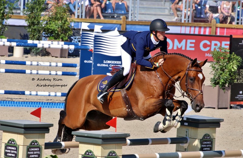 Een mooie zege voor Niels Bruynseels en DELUX VAN T&L (Toulon x Landetto) in Doha op de eerste etappe van de LGCT 2021 (foto: Audrey Riou – Airshowjumper).