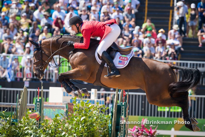 HH AZUR GARDEN’S HORSES (E.O.) (Thunder vd Zuuthoeve/Sir Lui – breeder: N. Beaufort in B-8600 Pervijze) ridden by McLain Ward (USA) (picture (c) Hippofoto)