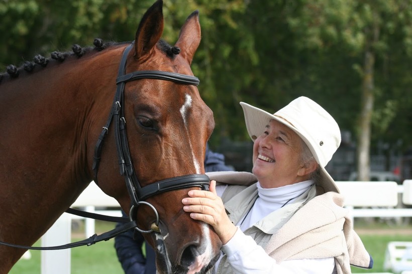 GOOD SIZE DES QUATRE CHENES (King Size x Figaro de Belle) en zijn fokster Catherine De Foy op de Mondial du Lion 2019